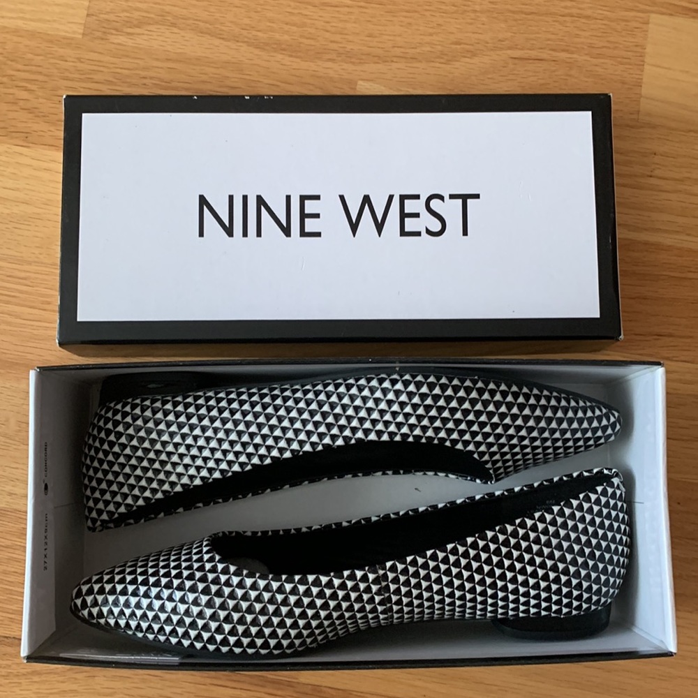 ❗️FIRM❗️Nine West Geo leather🖤Onlee pointed flats